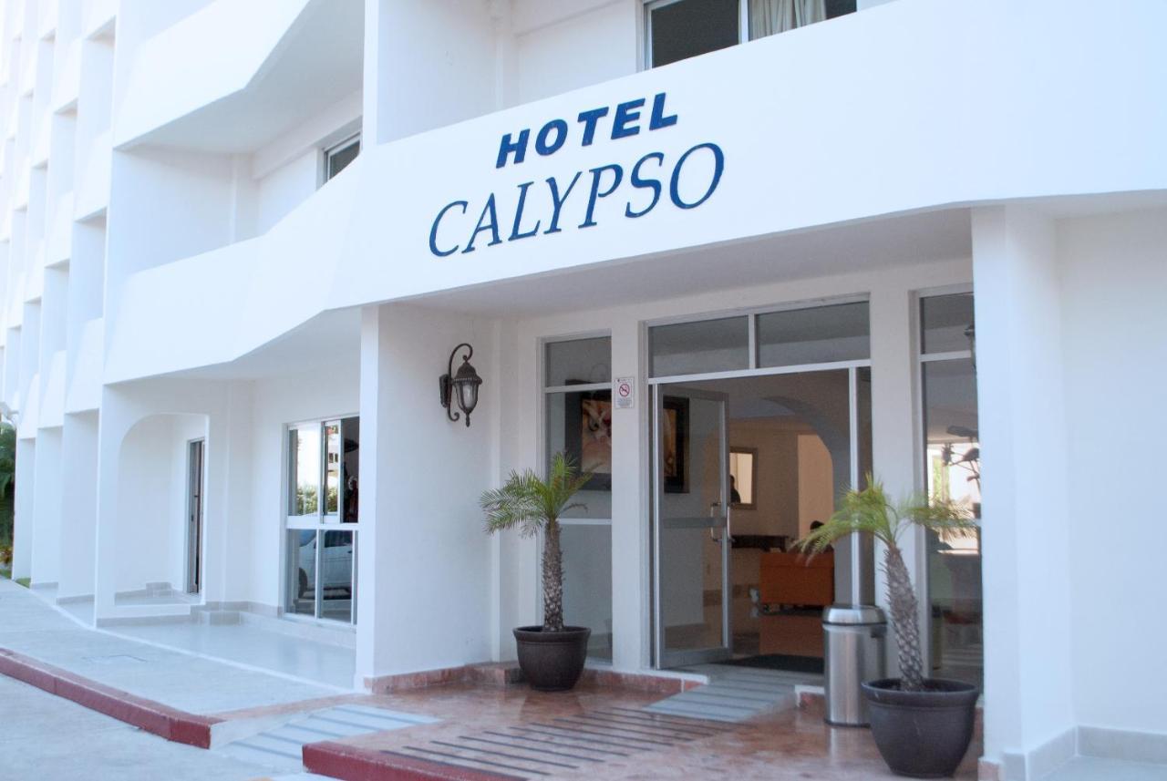 Hotel Calypso Cancun Exterior photo